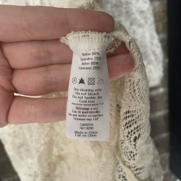 NWOT Mina Uk boho lace top size medium - Picture 4 of 5